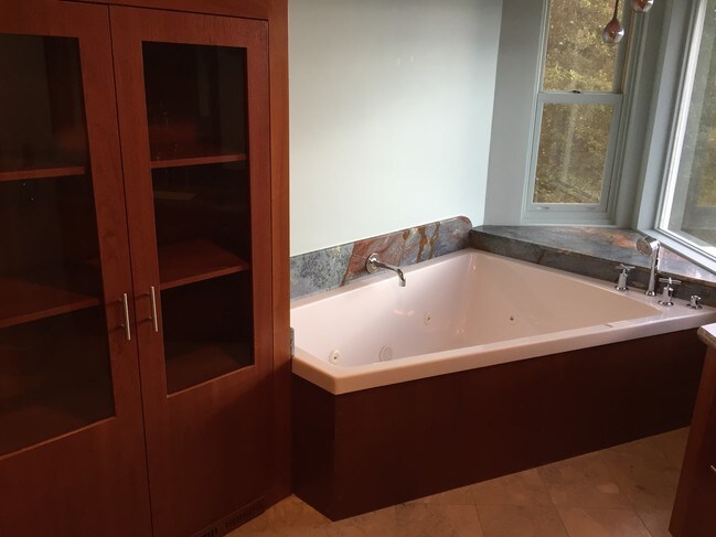 Building Photo - 17389 Gehricke Rd