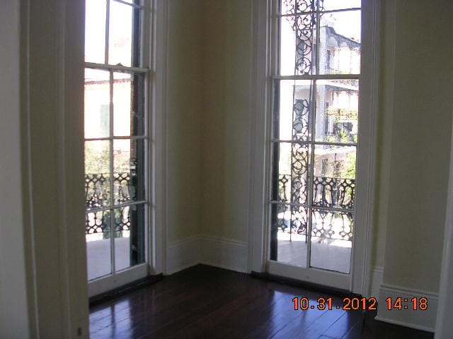 Building Photo - 840 Ursulines Ave