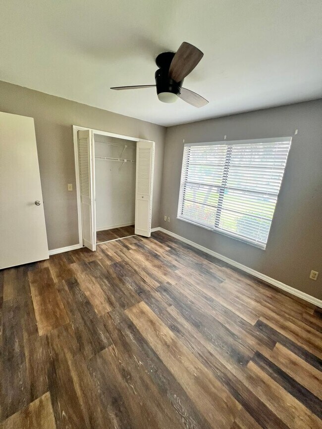 Building Photo - BEAUTIFUL 3 BEDROOM POOL HOME IN SANDPIPER...