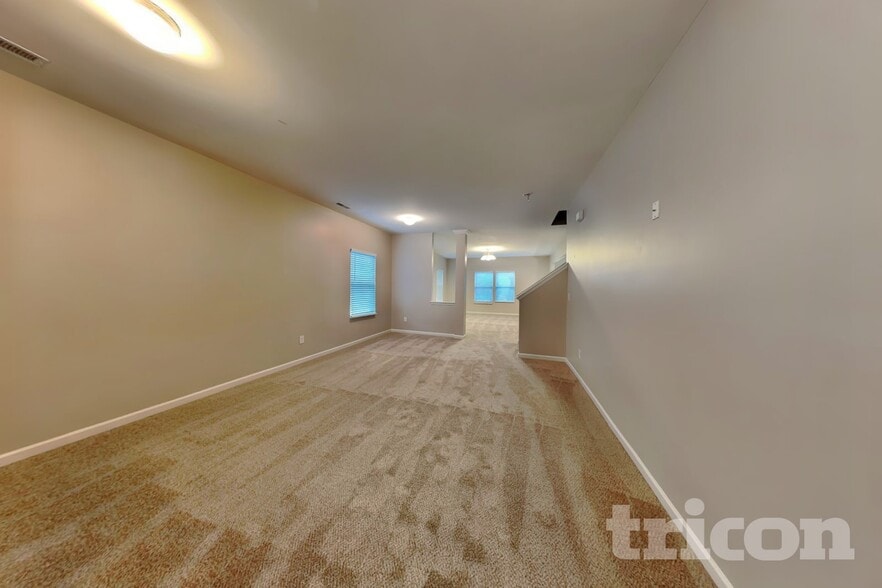 Building Photo - 2644 Andes Dr