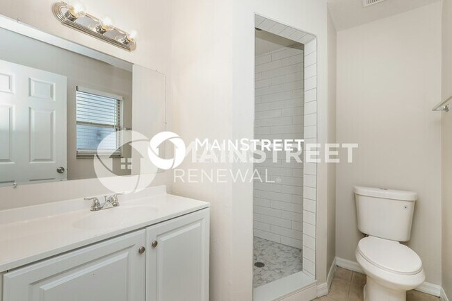 Building Photo - 3 Bedroom Pet-Friendly Home in St Petersburg, FL with Main Street Renewal