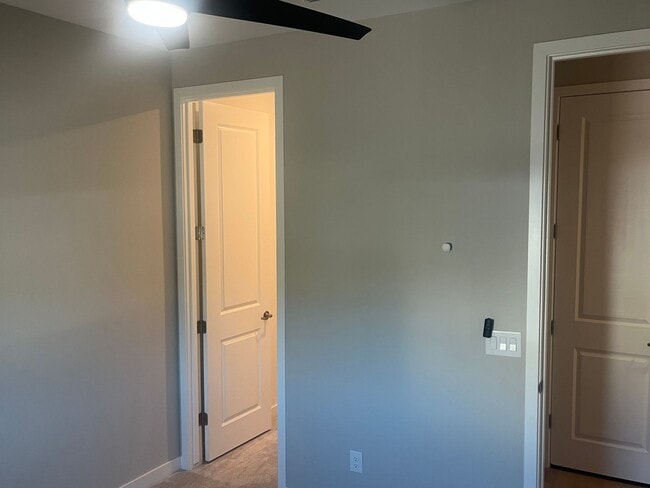 Building Photo - 17295 W Valentine St