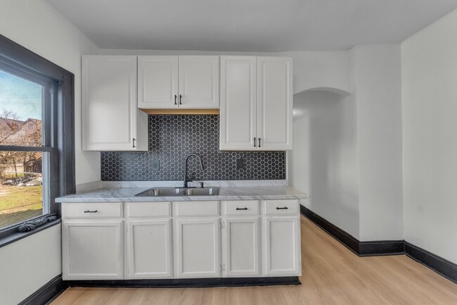 Building Photo - 3447 E 140th St