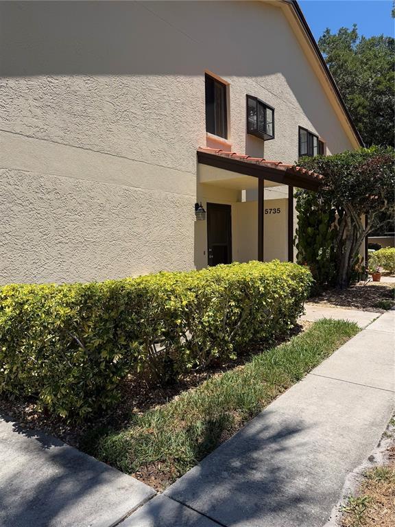 Building Photo - 5735 Gardens Dr