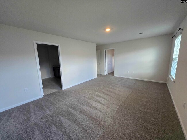Building Photo - 482 Delahays Rd