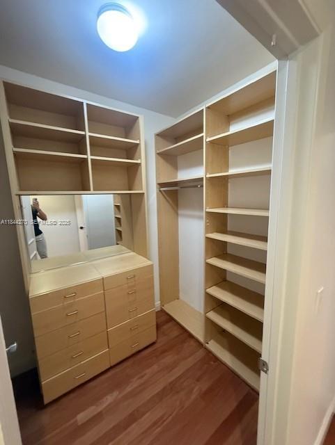 Building Photo - 785 Crandon Blvd