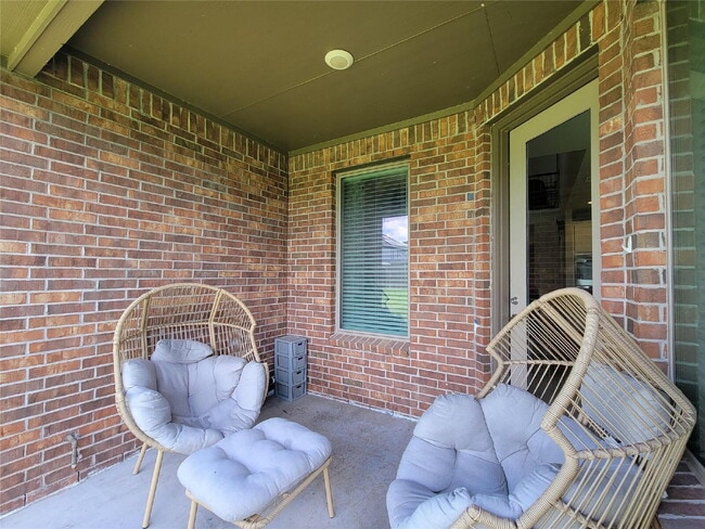 Building Photo - "Spacious 4-Bedroom Haven in Katy, TX with 3.5 Baths – Your Ideal Family Retreat Awaits!"