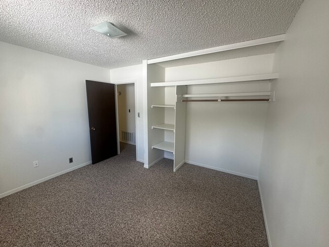 Building Photo - Charming unit in Kalispell Duplex