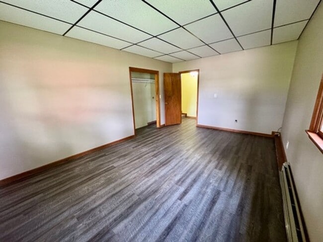 Building Photo - 3-Bedroom Country Home on Nearly 5 Acres with Detached Garage