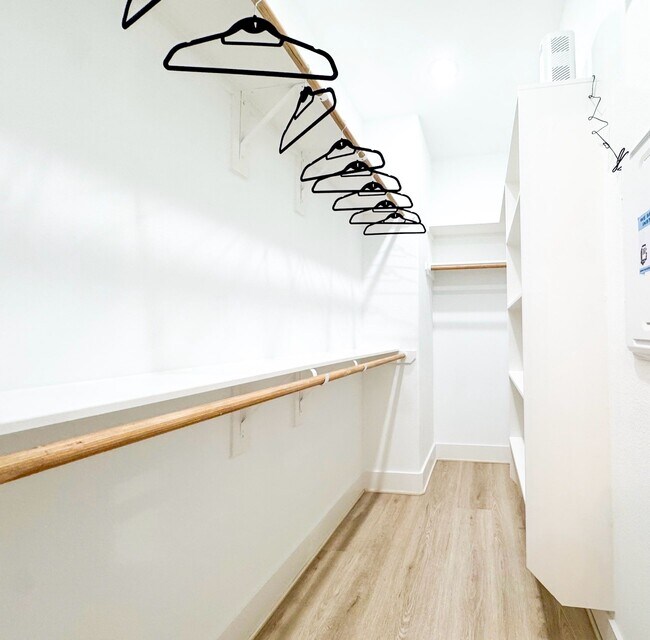 Building Photo - 2706 Cochran St