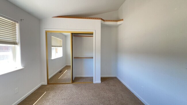 Building Photo - 3/2/2 Home in Minden, Johnson Lane area