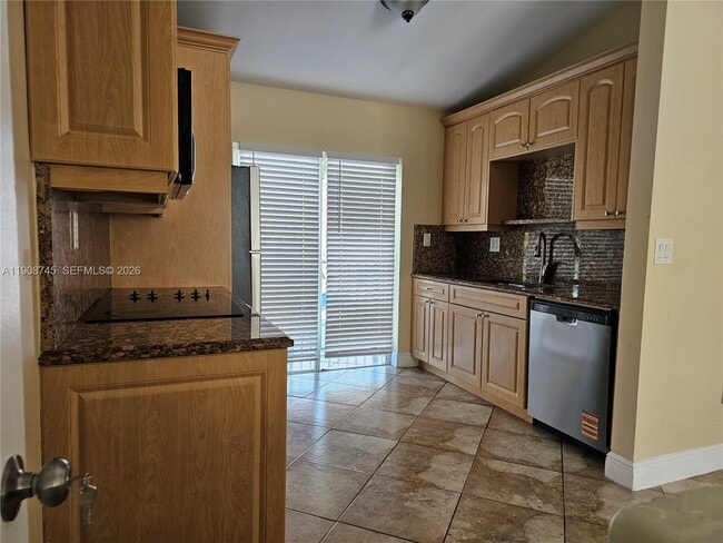 Building Photo - 7841 SW 152nd Ave