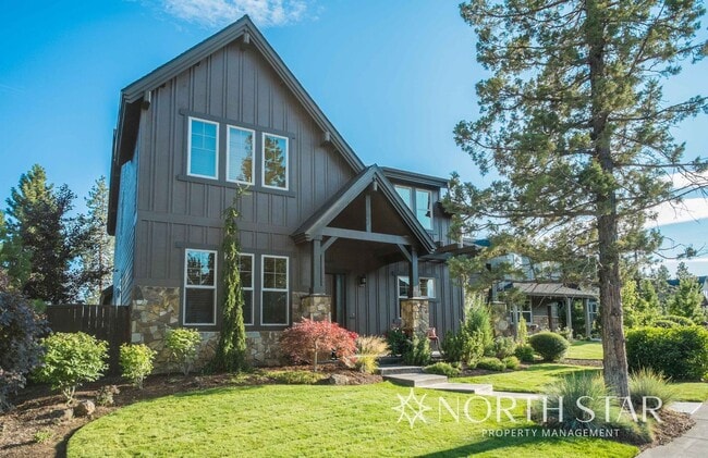 Building Photo - 4 Bed, 3 Bath w/ 3,030 sqft of perfection in Renaissance Ridge