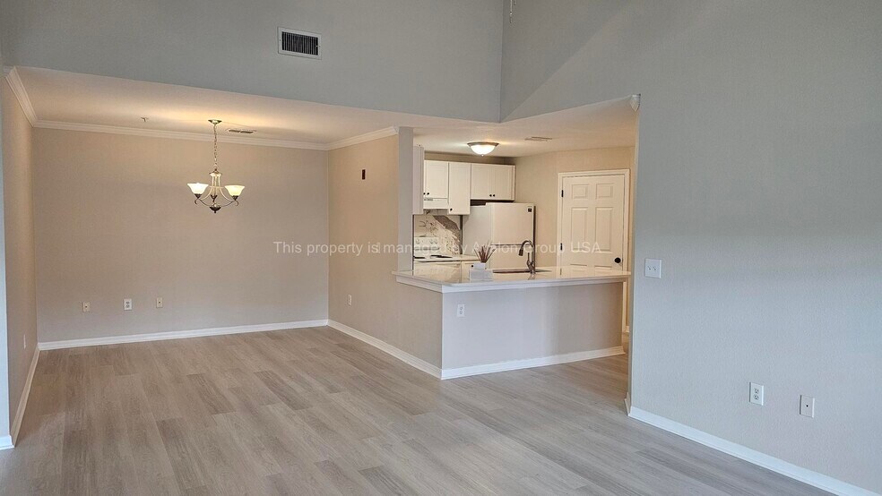 Building Photo - 7800 Point Meadows Dr
