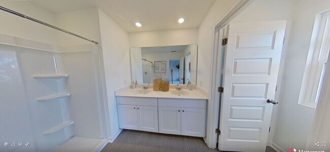 Building Photo - 8710 Silver Perch Ln