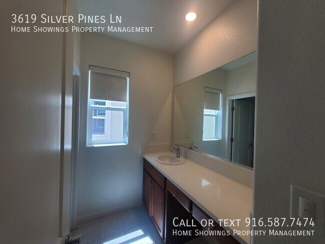 Building Photo - 3619 Silver Pine Ln