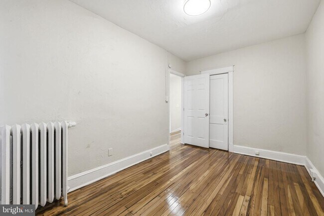 Building Photo - 711 Harvard St NW