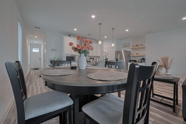 Building Photo - 10405 Hadley Pk Trl