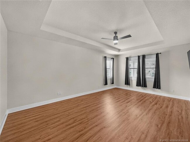 Building Photo - 724 SW Sea Green St