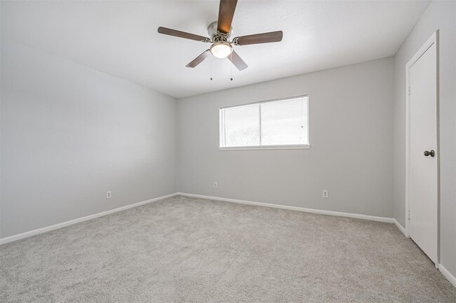 Building Photo - 1213 Lyric Ln