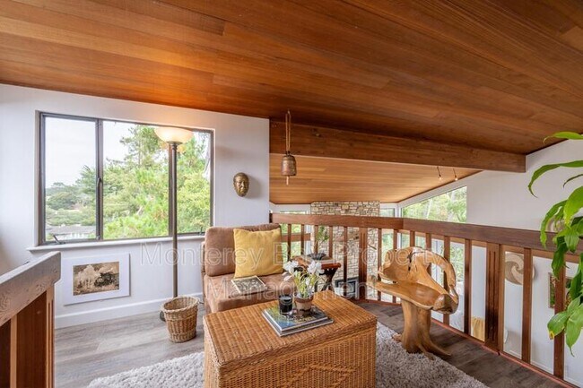 Building Photo - 18 Deer Stalker Path