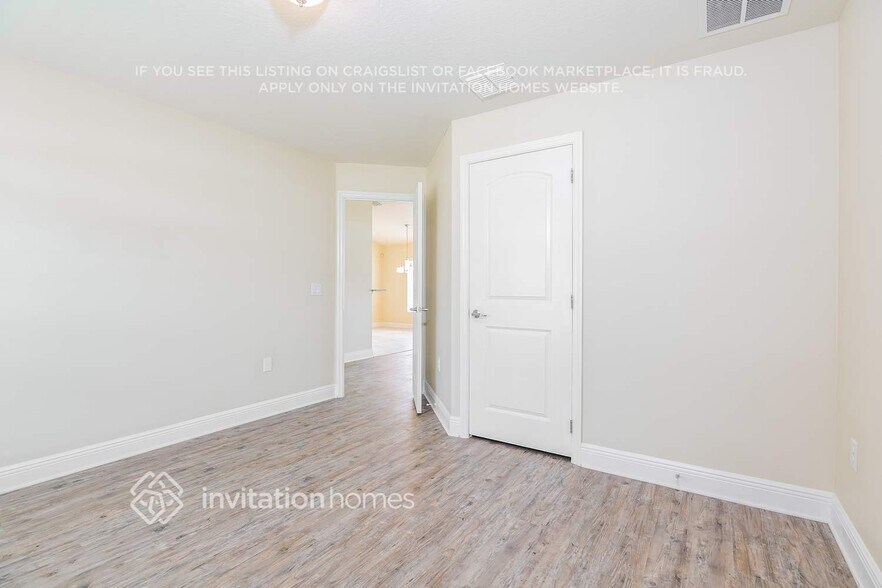 Building Photo - 2100 Dawson Ct