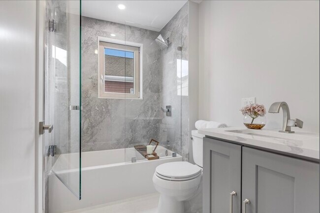 Building Photo - 15 Melville Rd