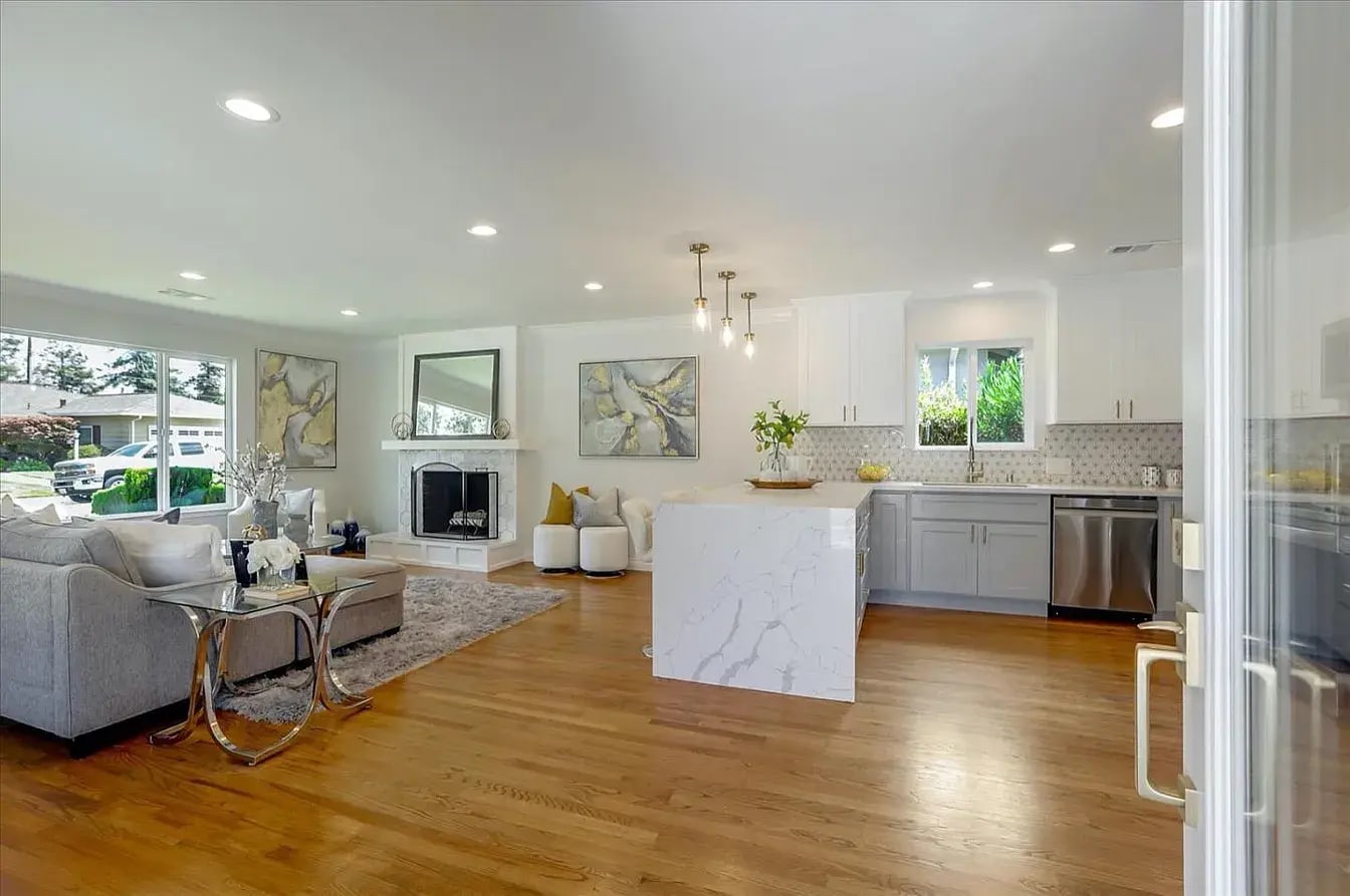 Building Photo - 992 Fairfield Ave