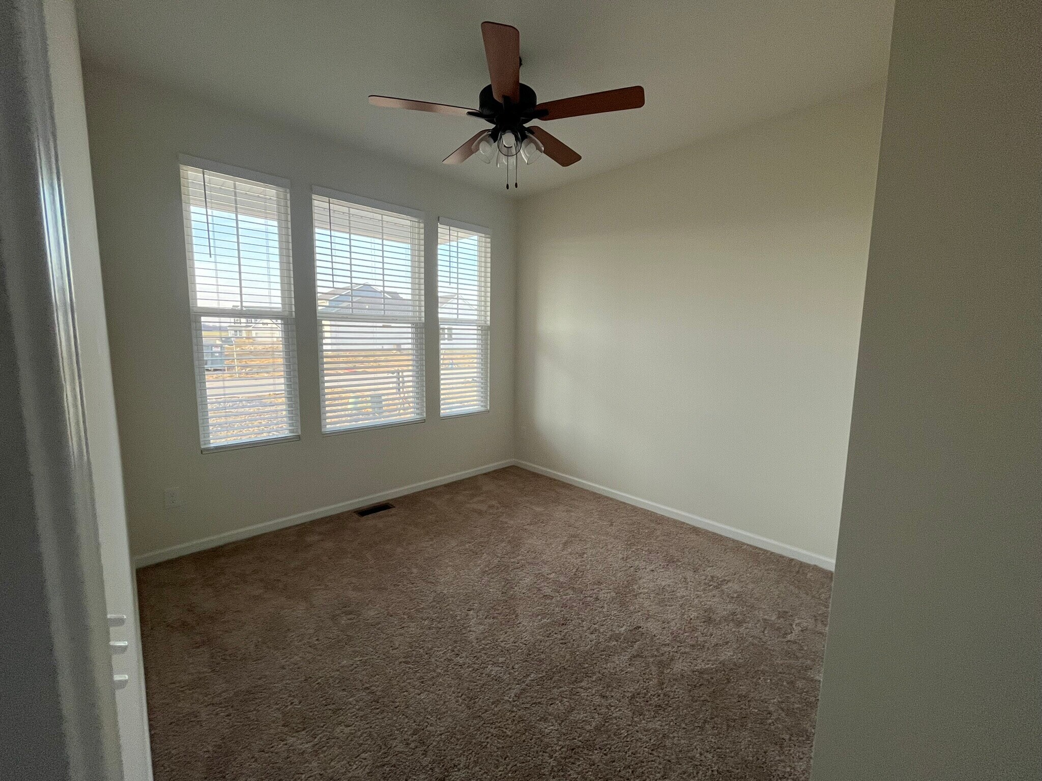 Building Photo - 151 Figleaf Ln