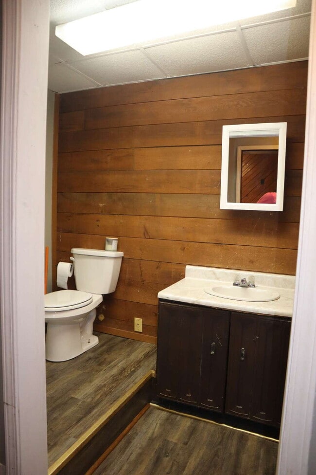 Building Photo - Studio Apartment near downtown Canton and St. Lawrence University