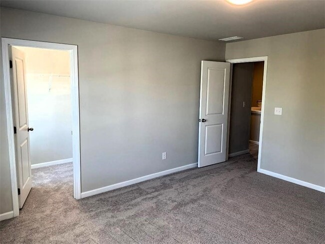 Building Photo - 123 Millers Ln