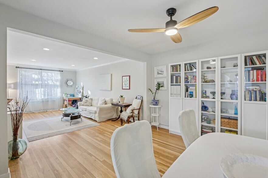 Building Photo - 8600 Boulevard East