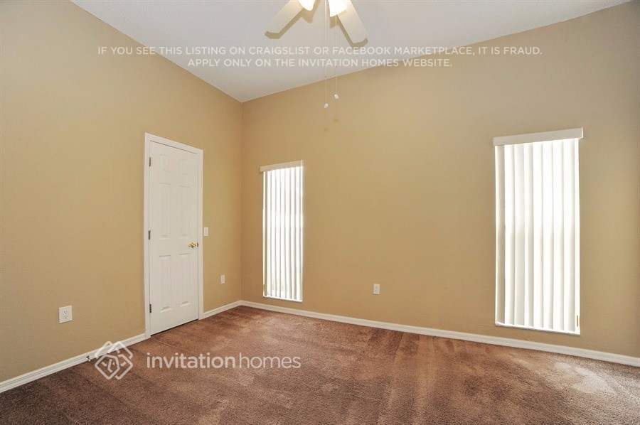 Building Photo - 8288 Short Way