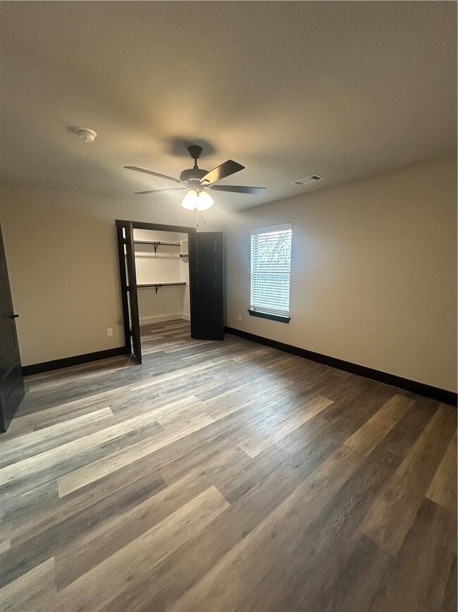 Building Photo - 3313 SW Lucretia Rd