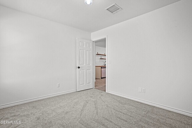 Building Photo - 12842 Osmotherley Ave