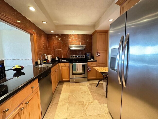 Building Photo - 1600 S Ocean Dr