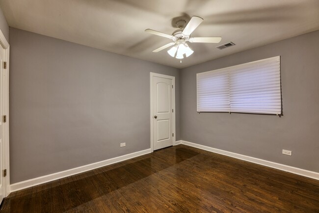 Building Photo - 7835 S Essex Ave