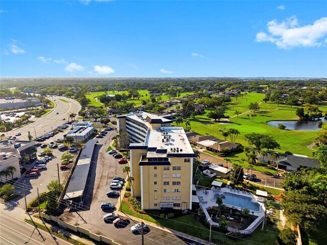 Building Photo - 8950 Park Blvd