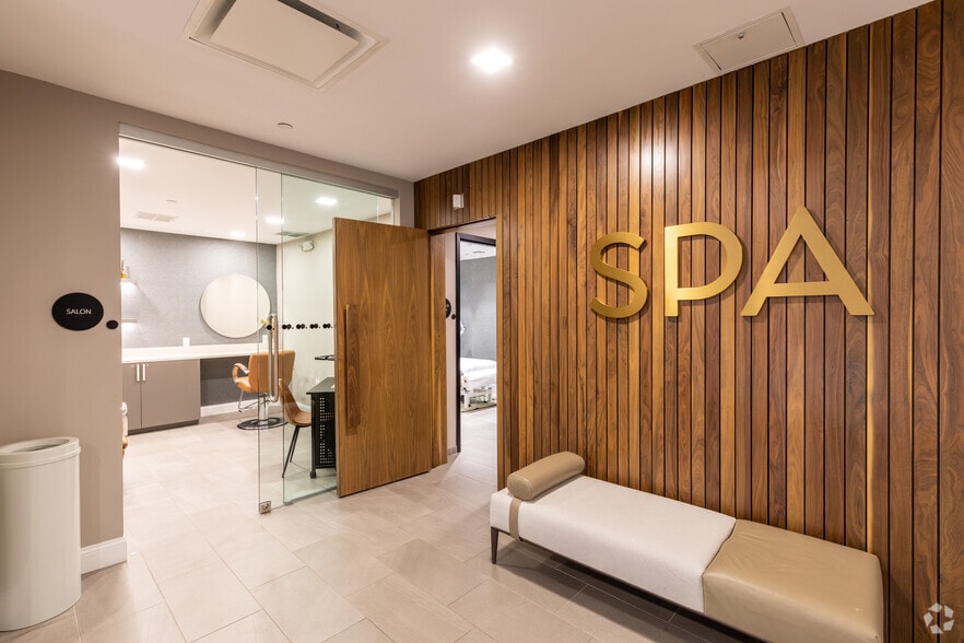 Interior Photo - Opus @ Harbor Point