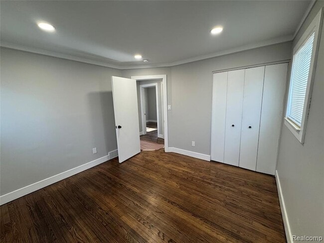 Building Photo - 12107 Centralia