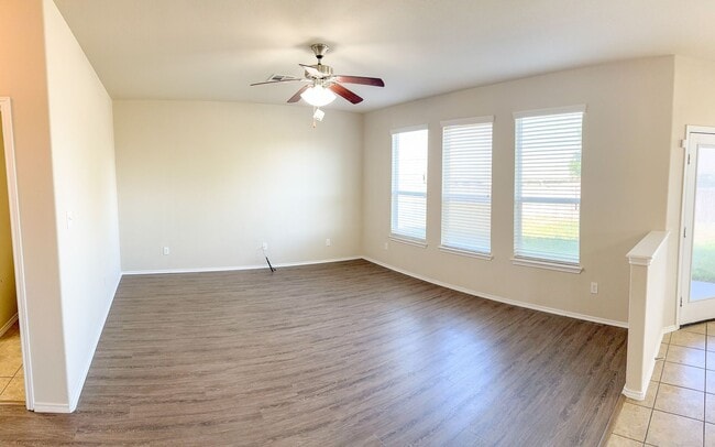 Building Photo - Available NOW!!!! Lovely 2 story home located in  Killeen, minutes from Ft. Cavazos, Hospitals an...