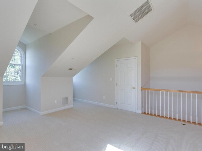 Building Photo - 8870 Ashgrove House Ln