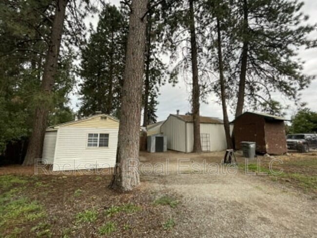 Building Photo - 604 S Sunderland Rd