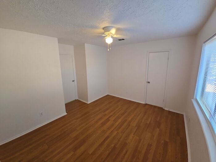 Building Photo - 1318 Marlton St