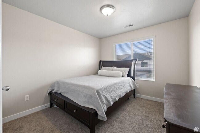 Building Photo - 3 Bedroom Townhome  in Pleasant Grove for Rent!