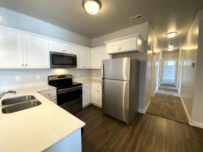 Building Photo - 4216 McKellen Dr