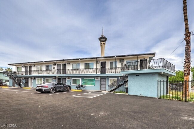 Building Photo - 324 W Cleveland Ave