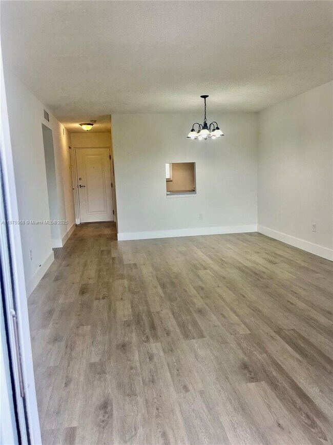 Building Photo - 7810 Camino Real