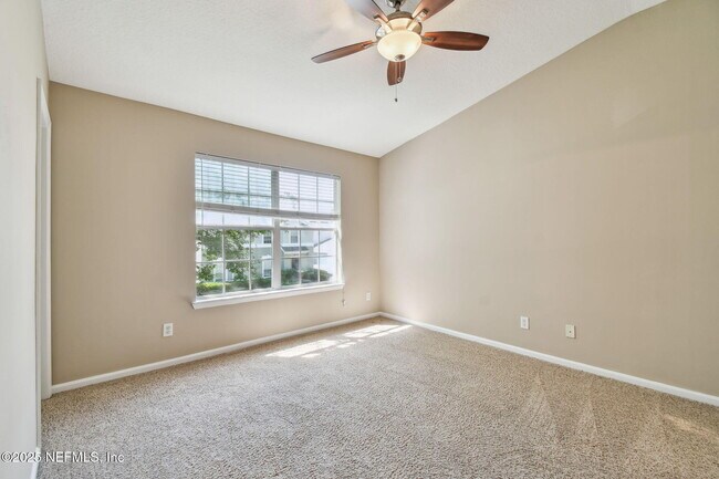 Building Photo - 5831 Parkstone Crossing Dr