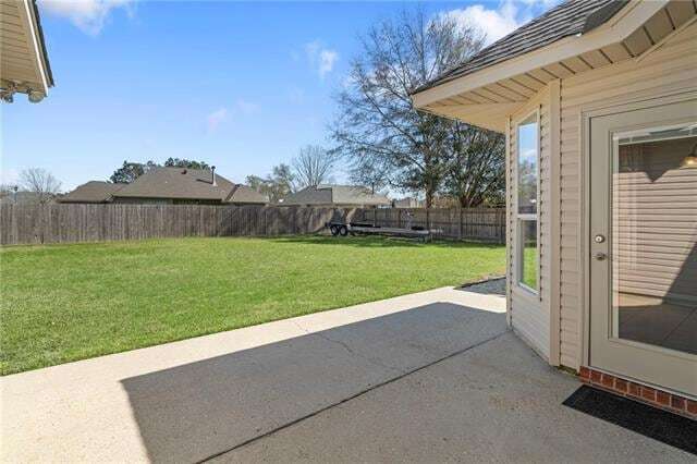 Building Photo - 409 Gainesway Dr